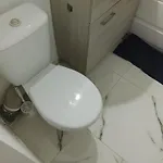 Mit 2 Schlafzimmern Im Herzen Der Stadt Apartamento